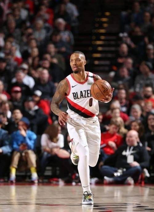 奥尼尔认为巅峰的字母哥比巅峰的自己更强 第2张 奥尼尔认为巅峰的字母哥比巅峰的自己更强 第2张