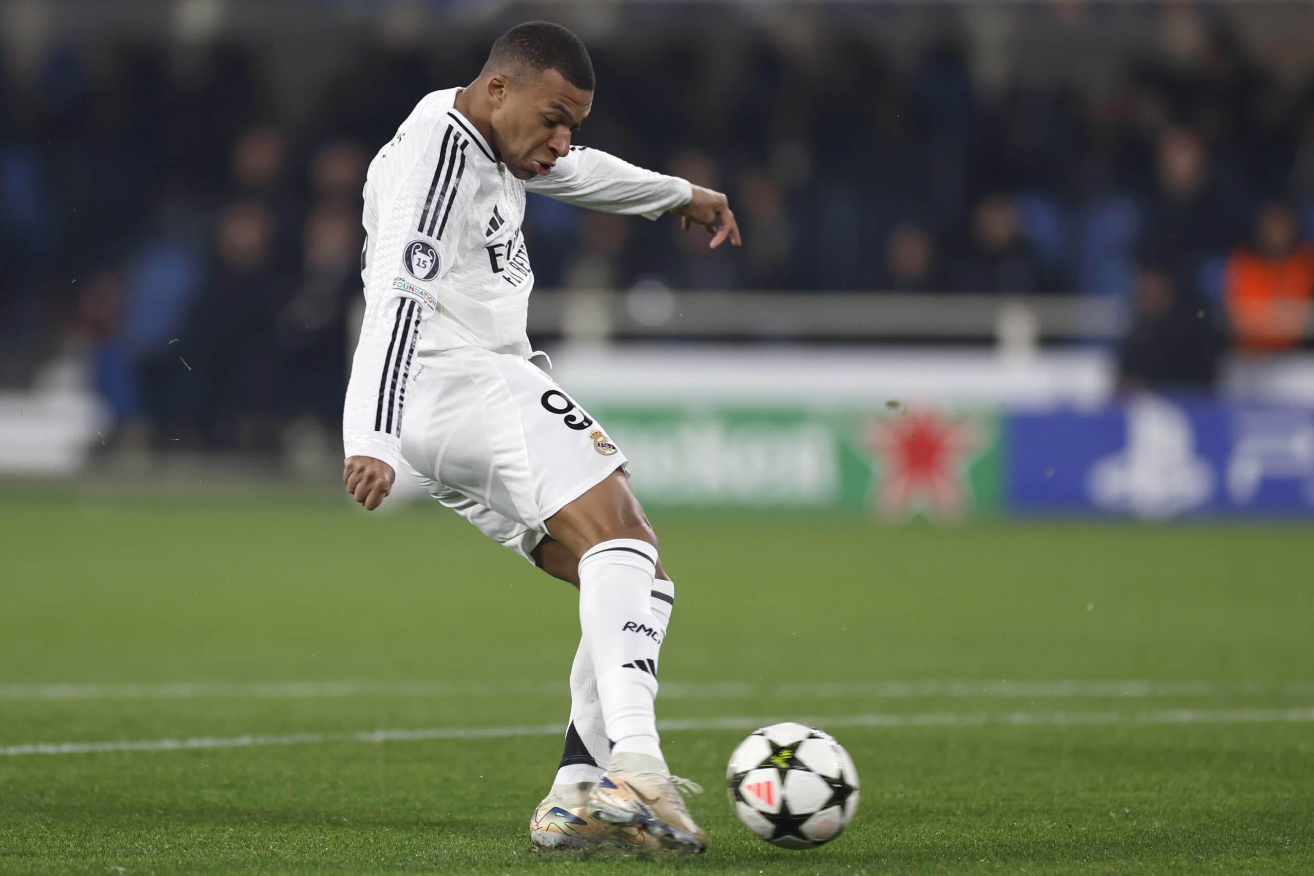 关于曝皇马签下16岁小将乌扎内将代表青训队的信息 第1张 关于曝皇马签下16岁小将乌扎内将代表青训队的信息 第1张