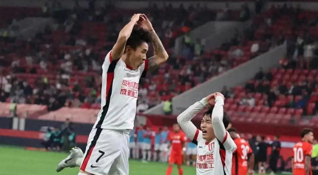 包含媒体:裁判误判致蓉城退出中超争冠蓉城主场不敌河南队的词条 第2张 包含媒体:裁判误判致蓉城退出中超争冠蓉城主场不敌河南队的词条 第2张