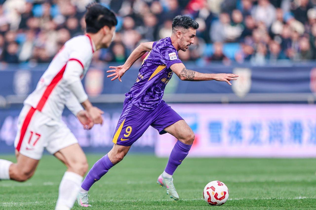 长春亚泰将球送进自家球门阿不都海米提自摆乌龙的简单介绍 第1张 长春亚泰将球送进自家球门阿不都海米提自摆乌龙的简单介绍 第1张