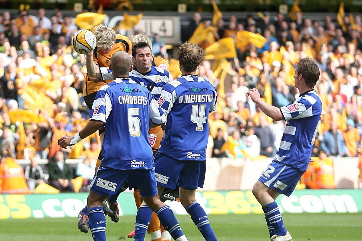 北爱超:林菲尔德VS十字军的简单介绍 第1张 北爱超:林菲尔德VS十字军的简单介绍 第1张