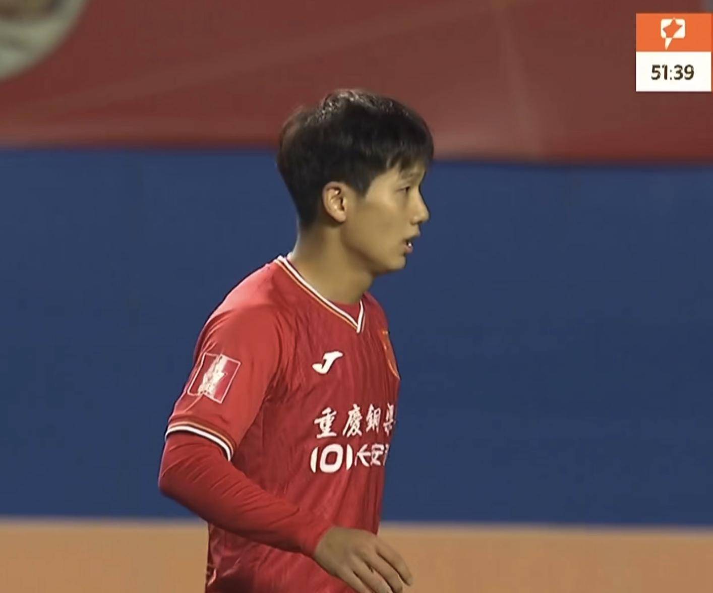 足球报谈中甲冲超：铜梁龙优势比广州豹更大收官战赢球即锁定冲超名额的简单介绍  第1张