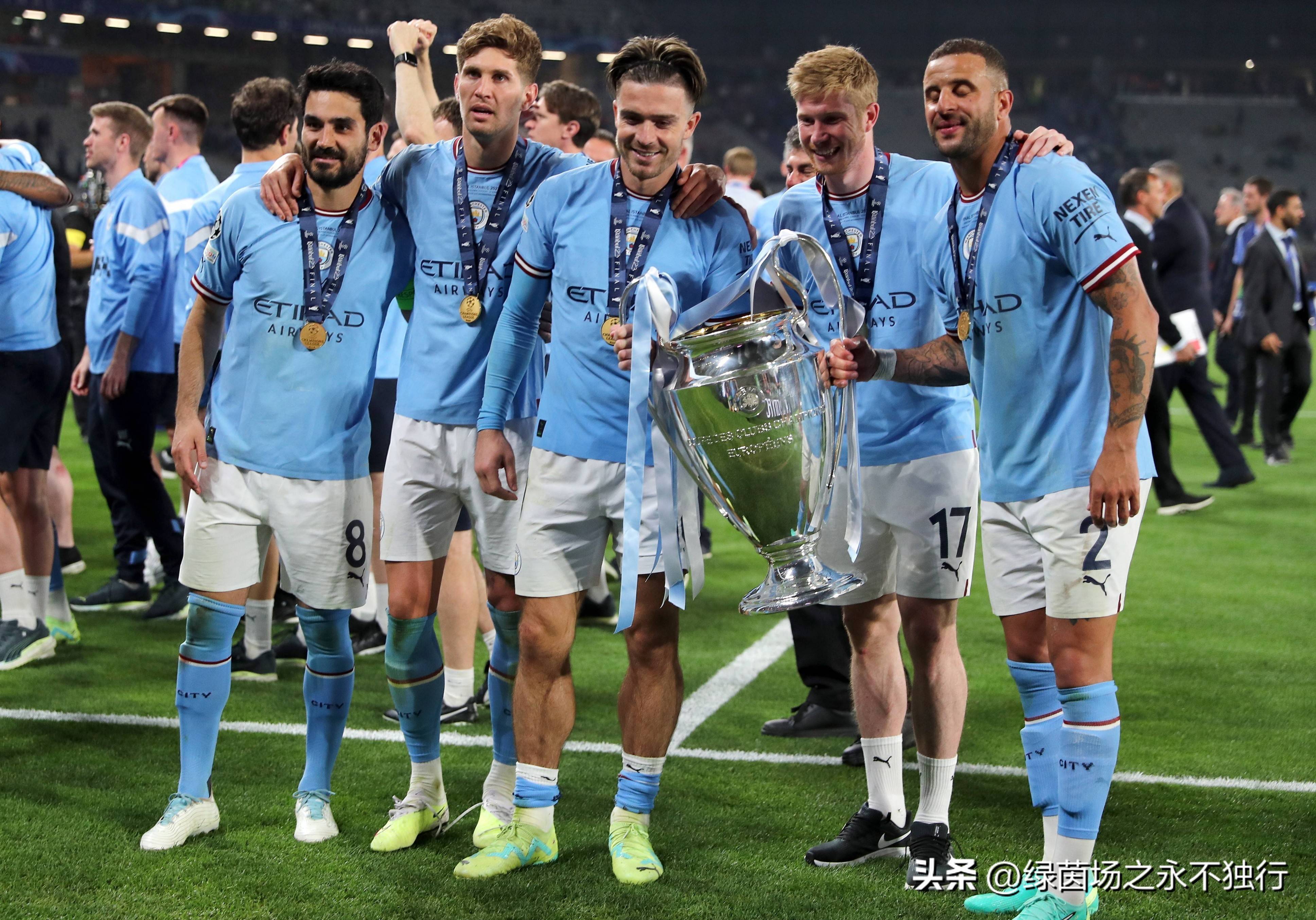 水晶宫有意阿克球员在曼城出场机会很少的简单介绍 第2张 水晶宫有意阿克球员在曼城出场机会很少的简单介绍 第2张