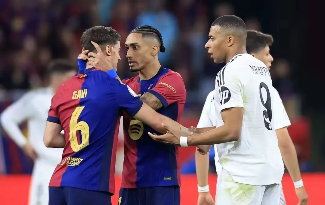 关于乔布贝林厄姆与法兰克福谈判未来有望转会德甲的信息 第2张 关于乔布贝林厄姆与法兰克福谈判未来有望转会德甲的信息 第2张