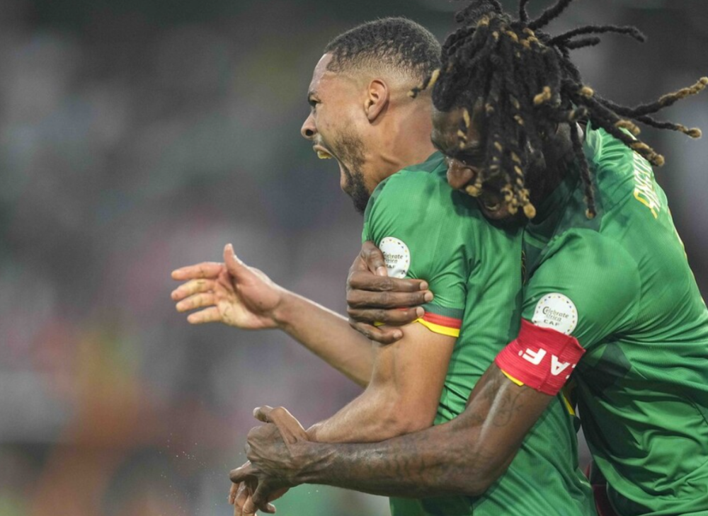 关于曼联再次接触大马丁奥纳纳和巴音迪尔面临危机的信息 第2张 关于曼联再次接触大马丁奥纳纳和巴音迪尔面临危机的信息 第2张