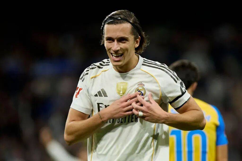 曝米兰曾接近签皇马后卫福特亚球员选择与皇马续约的简单介绍  第2张