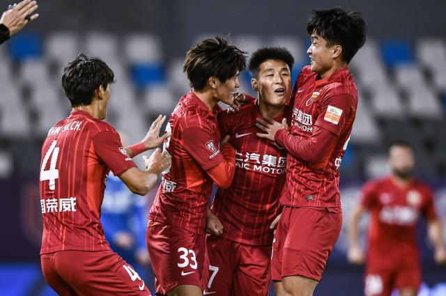 中超上海海港VS河南队前瞻上海海港要冲击联赛榜首的简单介绍 第1张 中超上海海港VS河南队前瞻上海海港要冲击联赛榜首的简单介绍 第1张