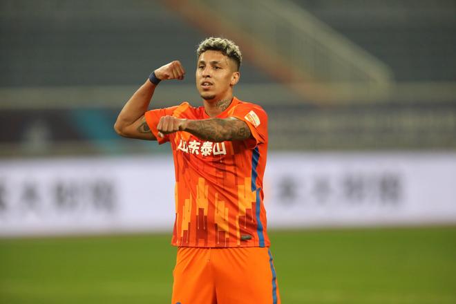 克雷桑当选中超第22轮最佳球员本赛季第三次获奖的简单介绍 第2张 克雷桑当选中超第22轮最佳球员本赛季第三次获奖的简单介绍 第2张