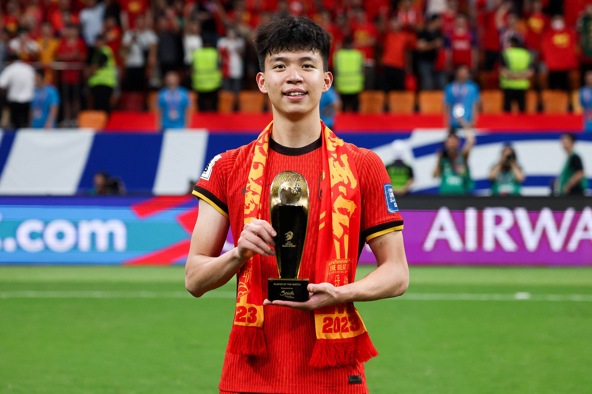 关于国足对阵巴林超5万人现场观赛王钰栋点射绝杀巴林的信息 第1张 关于国足对阵巴林超5万人现场观赛王钰栋点射绝杀巴林的信息 第1张