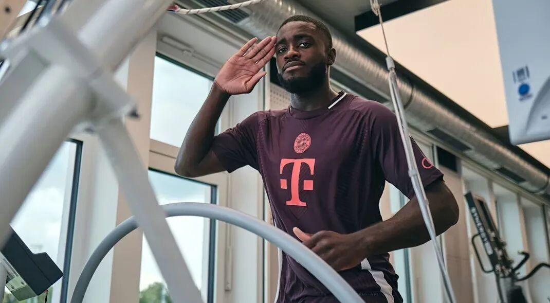 包含拜仁迫切希望与于帕梅卡诺续约球员吸引其他其他球队关注的词条 第1张 包含拜仁迫切希望与于帕梅卡诺续约球员吸引其他其他球队关注的词条 第1张