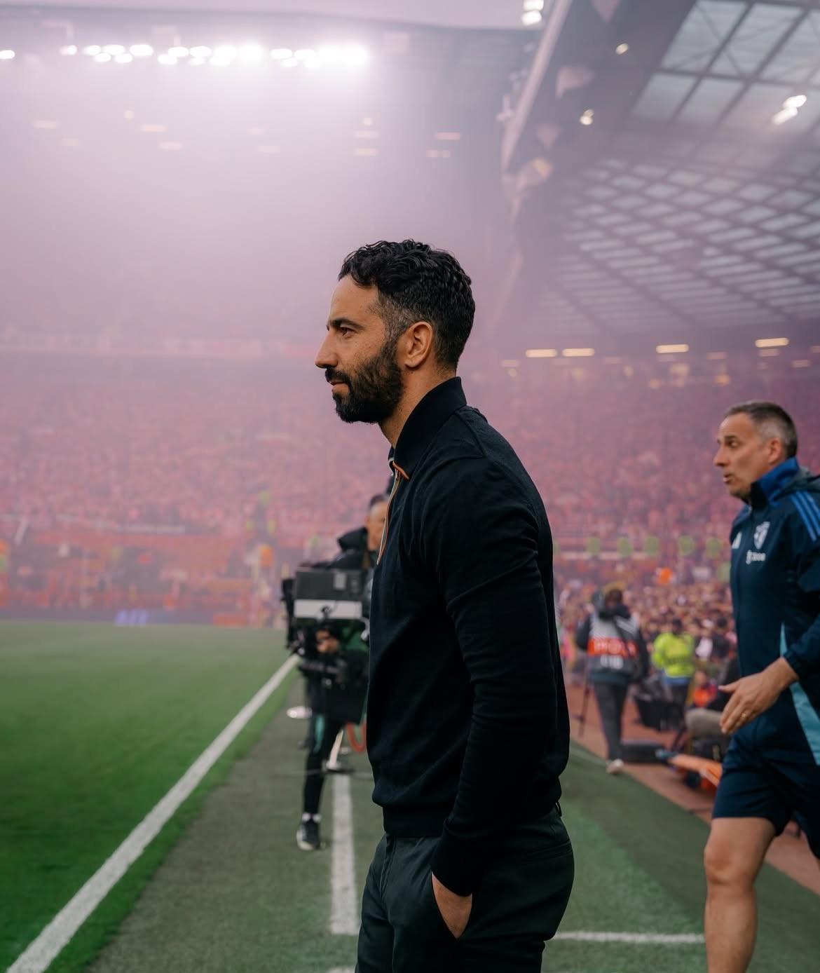 包含阿莫林曾当众训斥加纳乔阿根廷前锋预计今夏离队的词条 第1张 包含阿莫林曾当众训斥加纳乔阿根廷前锋预计今夏离队的词条 第1张