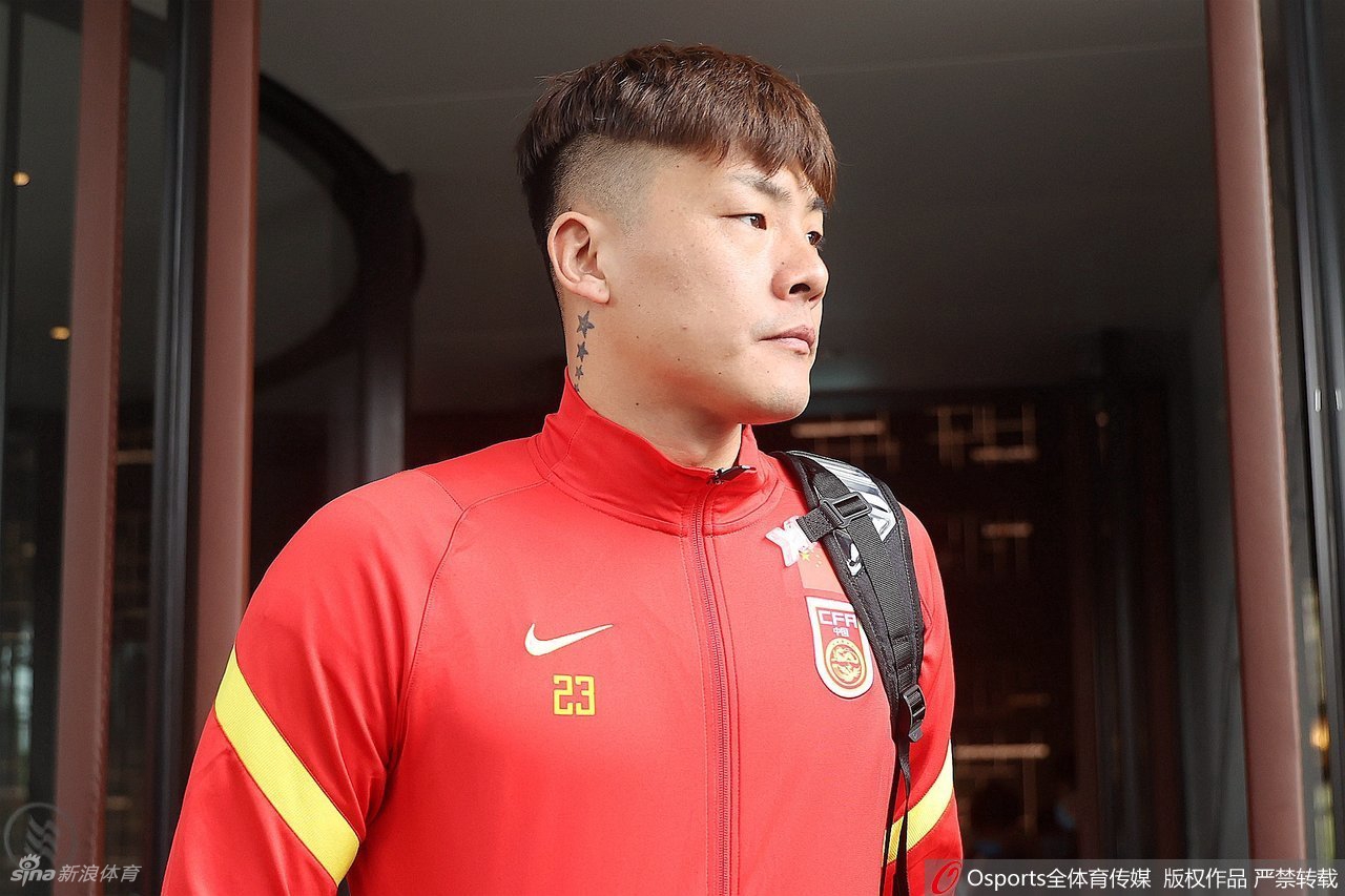 关于曝阿兰近期回青岛参加热身赛还将参加退役仪式的信息 第2张 关于曝阿兰近期回青岛参加热身赛还将参加退役仪式的信息 第2张