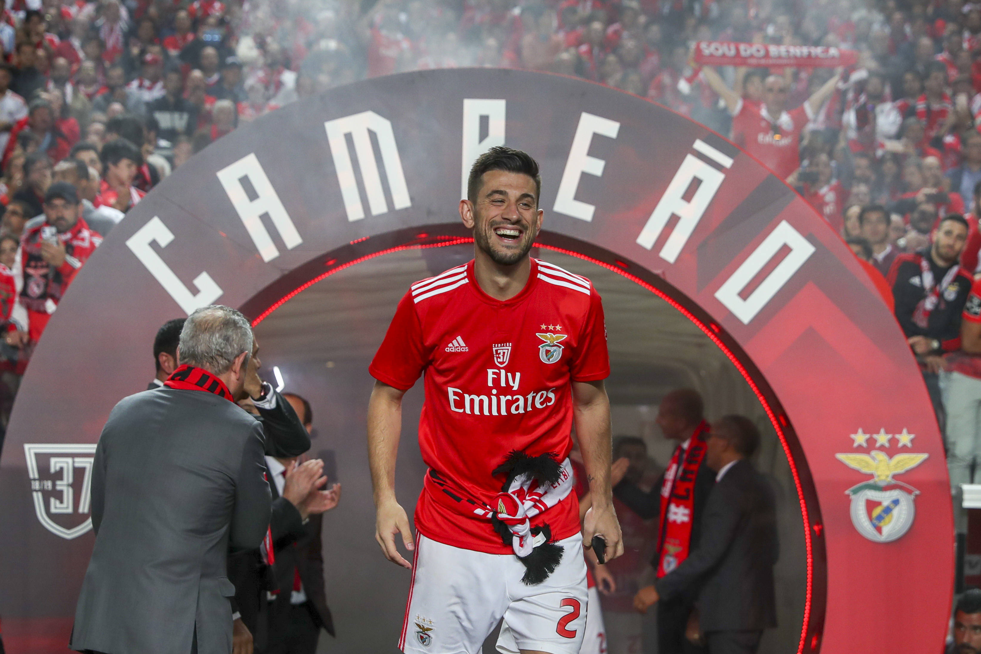 欧冠:马赛VS纽卡斯尔联 第1张 欧冠:马赛VS纽卡斯尔联 第1张