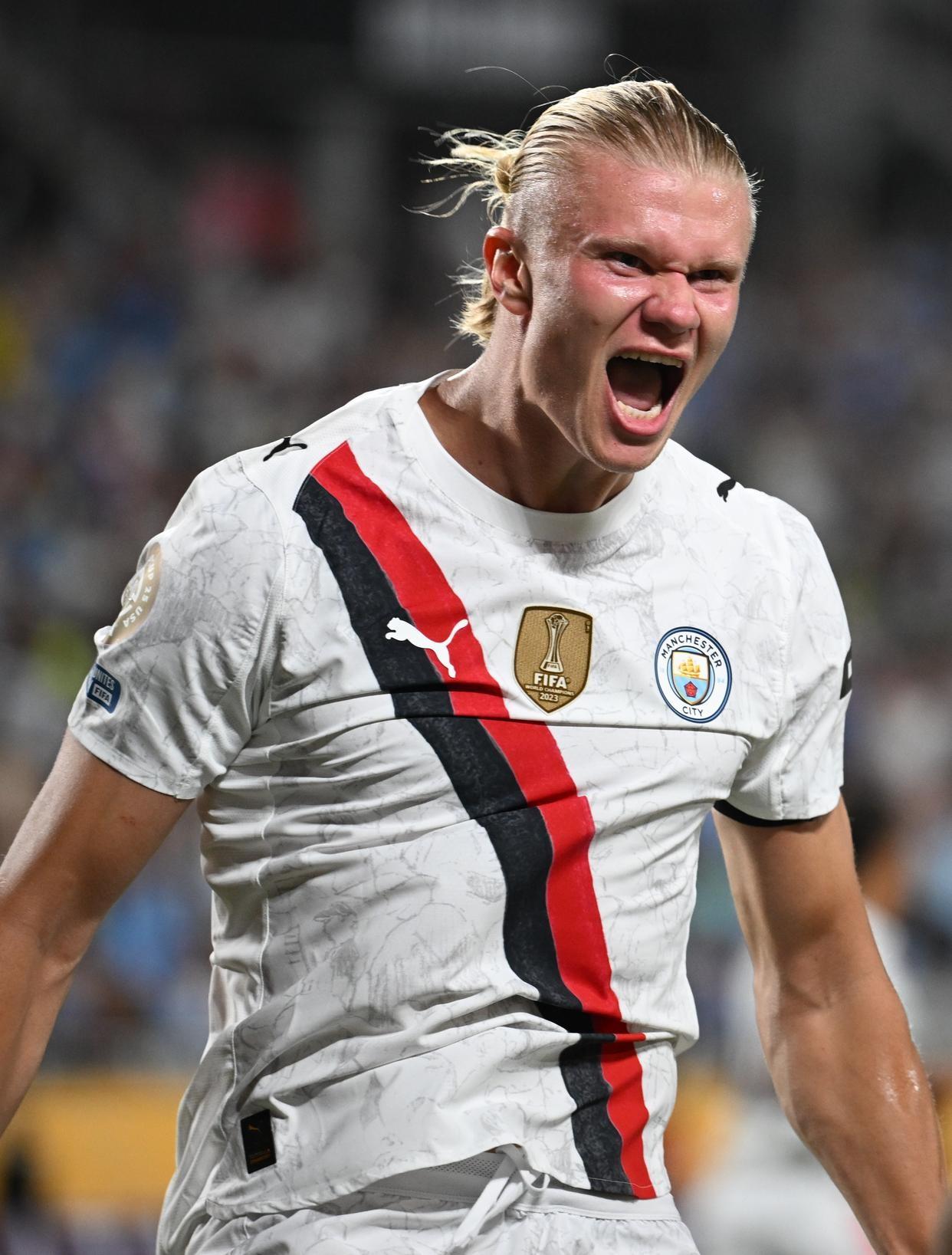 利雅得新月续约门将布努迄今效力99场38场零封的简单介绍 第2张 利雅得新月续约门将布努迄今效力99场38场零封的简单介绍 第2张