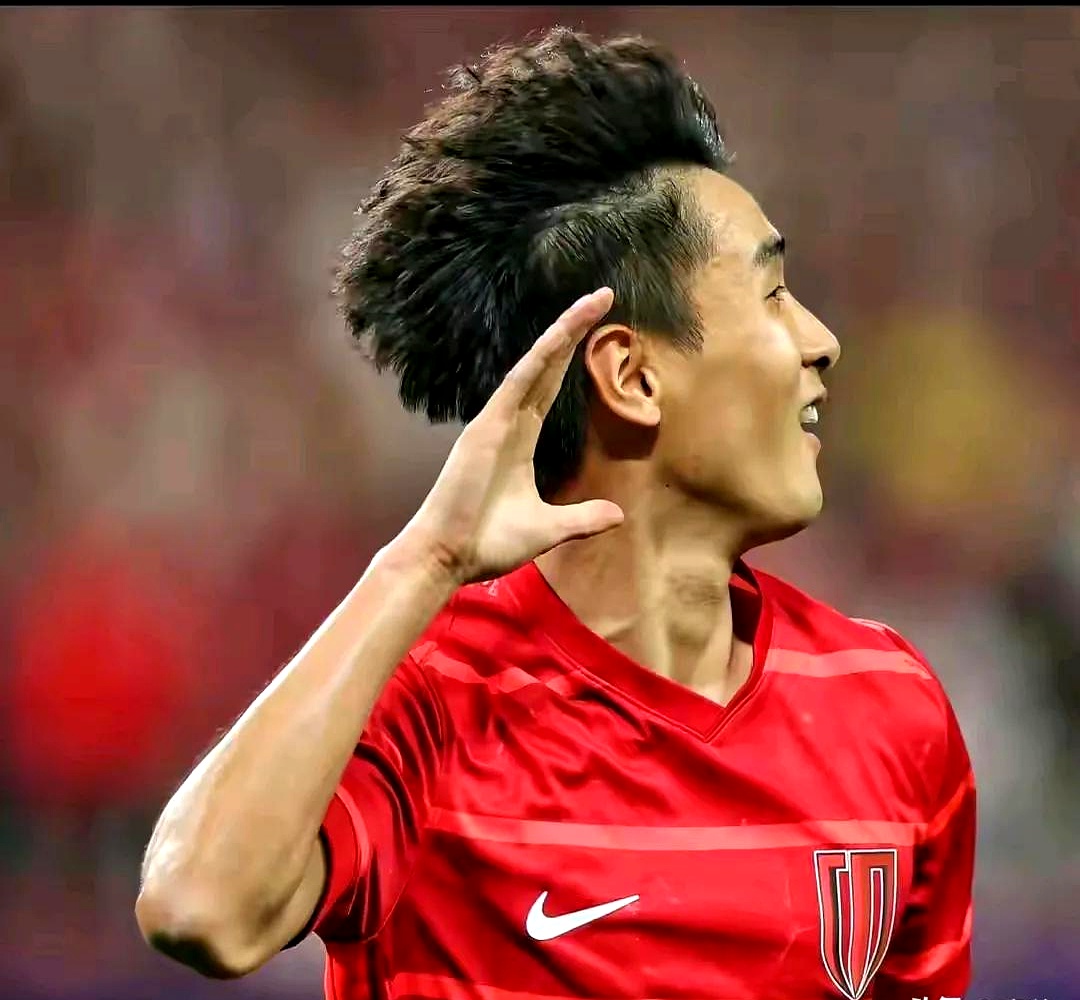 成都蓉城社媒赛后被刷屏球迷要求声援韦世豪的简单介绍 第1张 成都蓉城社媒赛后被刷屏球迷要求声援韦世豪的简单介绍 第1张