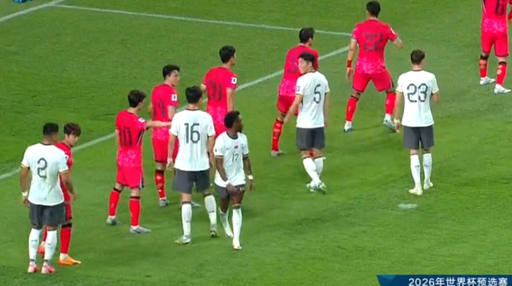 国足战韩国6连败期间一球未进的简单介绍 第2张 国足战韩国6连败期间一球未进的简单介绍 第2张