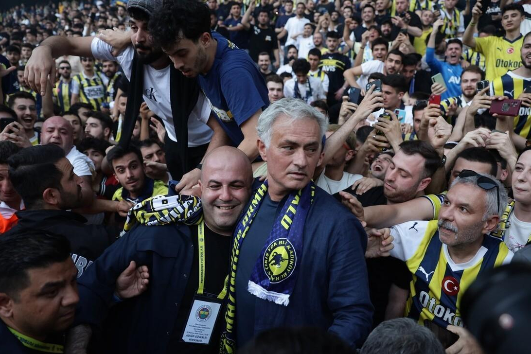 关于穆里尼奥有望与孙兴慜重聚费内巴切愿意支付高薪的信息 第2张 关于穆里尼奥有望与孙兴慜重聚费内巴切愿意支付高薪的信息 第2张