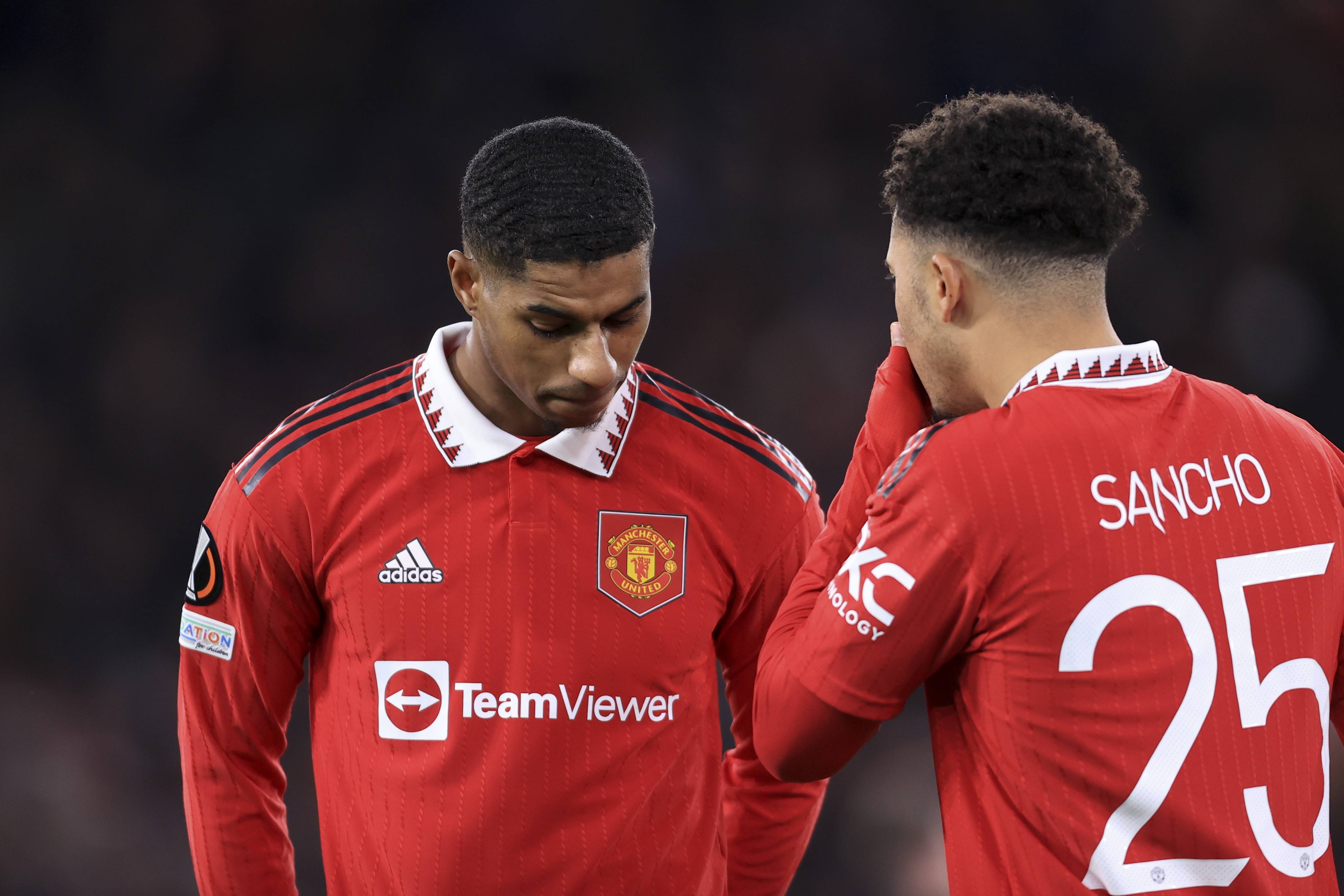 包含曼联愿意外租霍伊伦球队已经接近签下新前锋的词条