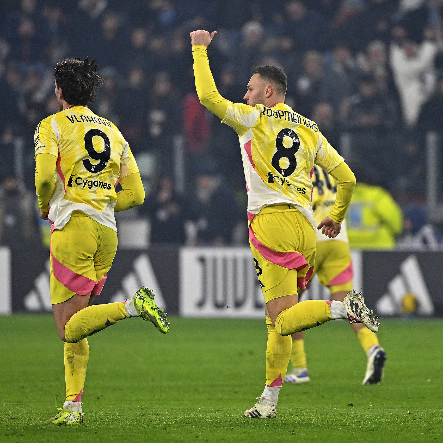 包含尤文图斯球员抱怨极端天气多人要求被换下的词条 第2张 包含尤文图斯球员抱怨极端天气多人要求被换下的词条 第2张