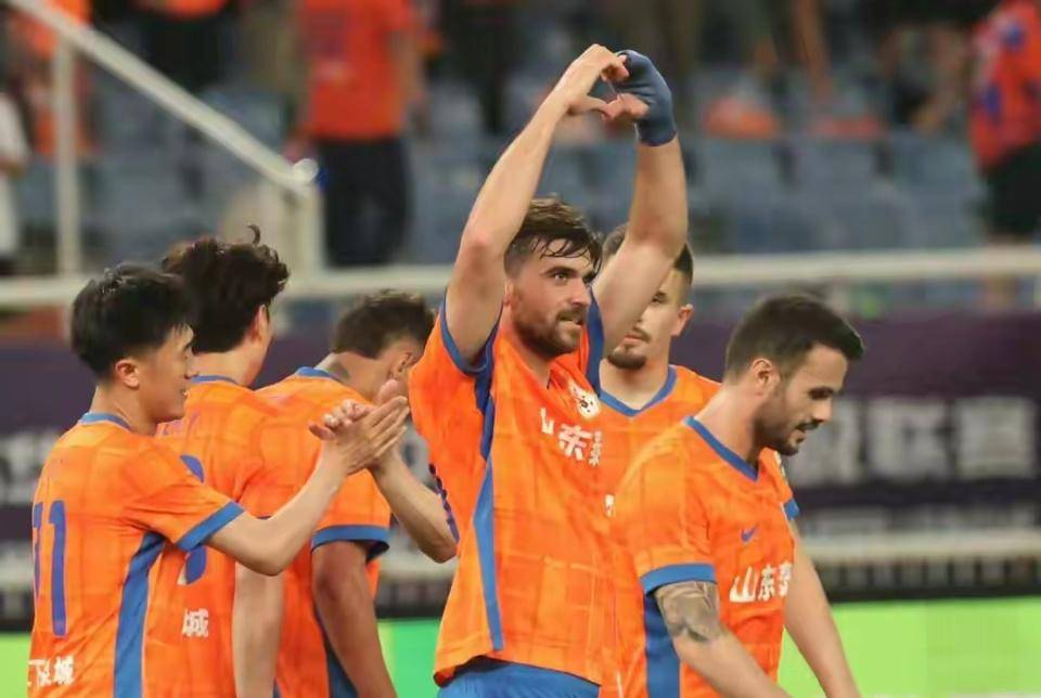 山东泰山队启程赴成都外援泽卡停赛的简单介绍 第2张 山东泰山队启程赴成都外援泽卡停赛的简单介绍 第2张